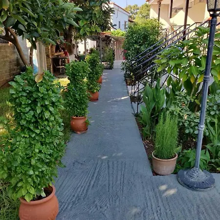 Kakovatos Guest Rooms Exterior photo