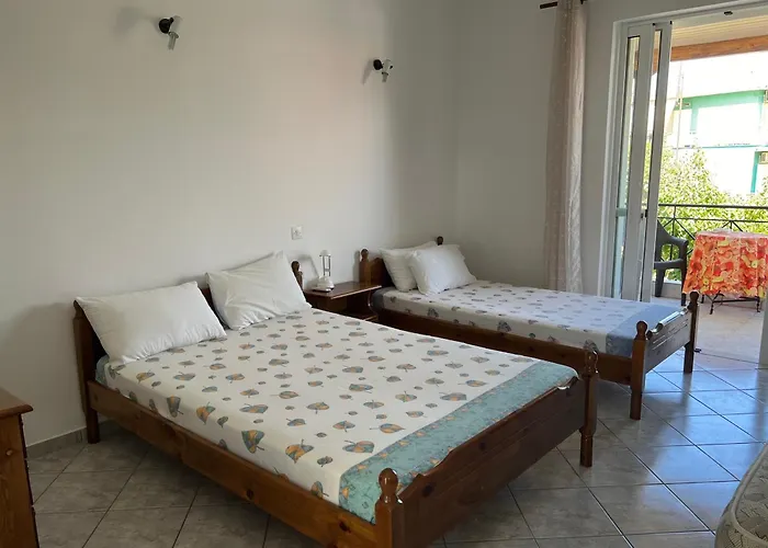 Kakovatos Guest Rooms